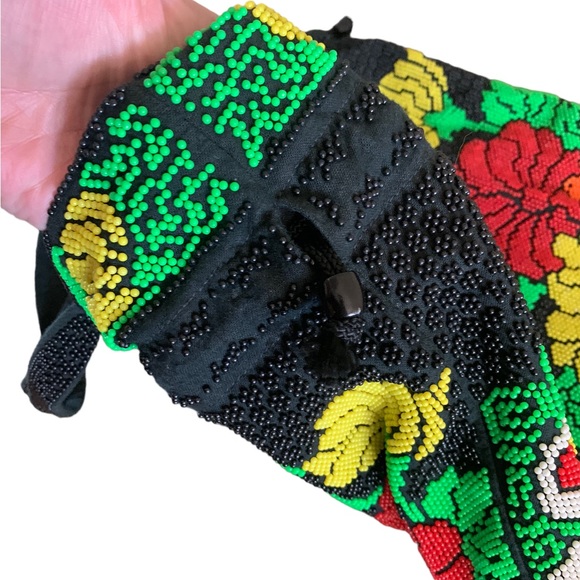 Beautiful beaded artwork bag beaded peacock design - Picture 3 of 6